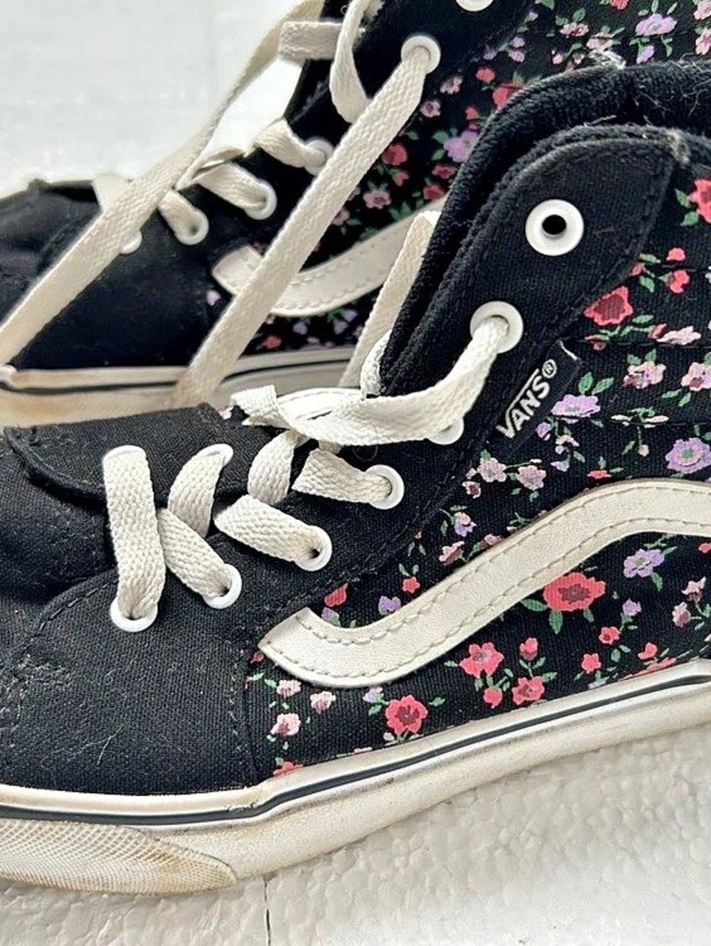 Vans Sk8-Hi Flower Black Multi Flower Black & Pink Sneakers US 3.5